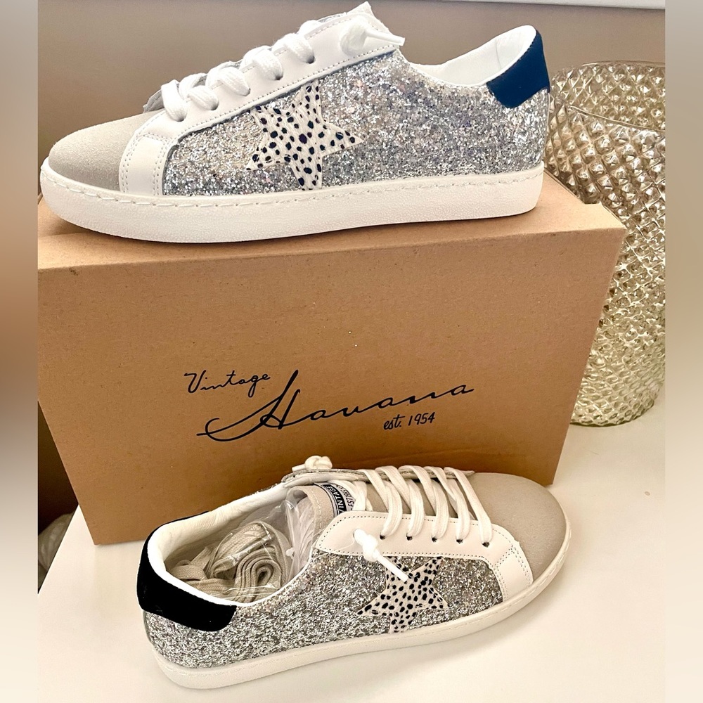 VINTAGE HAVANA Cheetah Carla Glitter Grey w/ Star Size 8 New in Box NIB